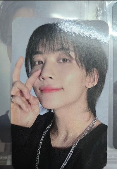 漢yzy簽售卡+olive young特典+率燦吊飾