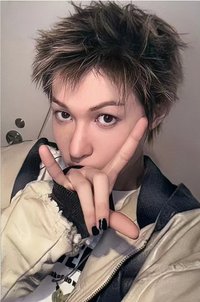 迷一 yzy 4.0 幸運卡 