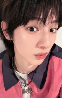 迷一 yzy 4.0 幸運卡 