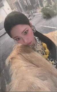 WE GO UP 滿額卡 上海線下快閃400滿額