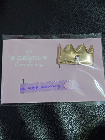 四周年 娃娃裝飾寧 皇冠 全新未拆