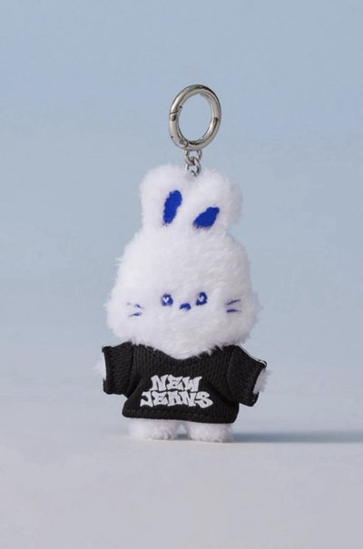 NewJeans How Sweet 黑兔吊娃 bunini吊飾