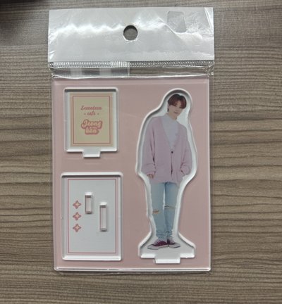 SEVENTEEN CAFE 淨漢 立牌