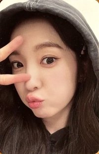 Like A Flower 周邊卡 帽T姐