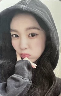 Like A Flower 隨機卡 帽T姐