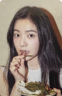 1 Page of IRENE 泡泡摩奇 2.0 幸運卡 