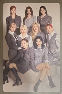 Eyes Wide Open 專輯卡 預售禮