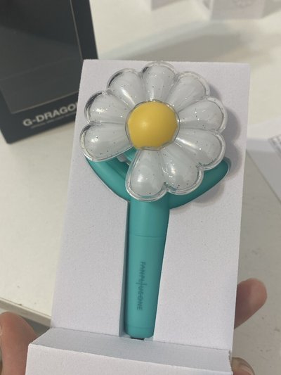 G-DRAGON 薄荷綠小手燈 雛菊手燈吊飾 GD權志龍