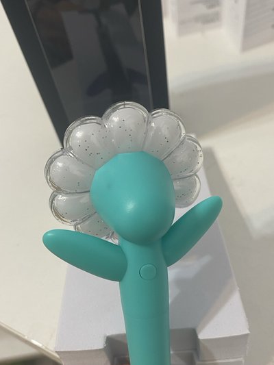 G-DRAGON 薄荷綠小手燈 雛菊手燈吊飾 GD權志龍