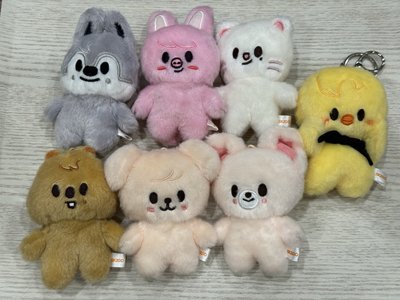 SKZ 魔法娃 捧臉娃