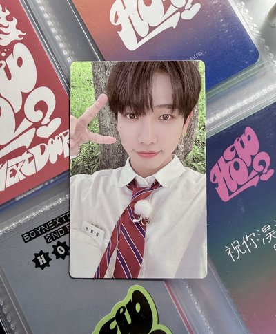 ✴️ WHY.. m2u 2.0 幸運卡 校服 明宰鉉