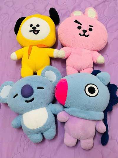 BT21官方正版娃娃、吊飾