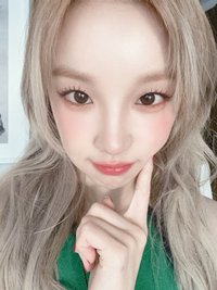 主出雨琦小卡 快速出貨