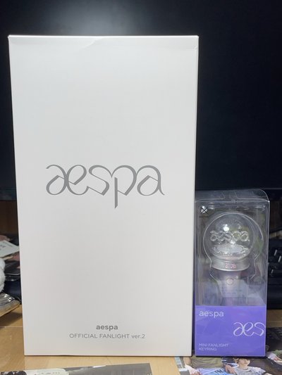 Aespa 二代手燈 全新 附電池