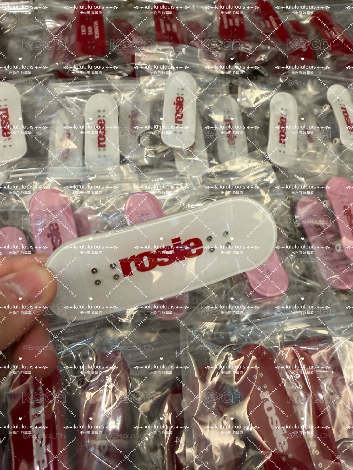 現貨｜rosie滑板吊飾🛹