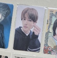 上排左數來第四張