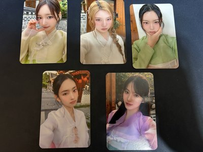 售KiiiKiii 首張迷你專輯 "UNCUT GEM" Soundwave 通路特典小卡 成套