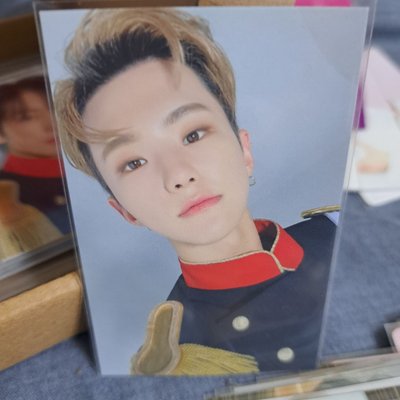 seventeen 23年首爾咖啡廳餐墊卡