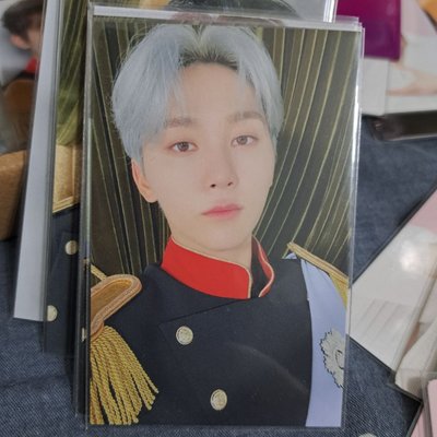 seventeen 23年首爾咖啡廳餐墊卡