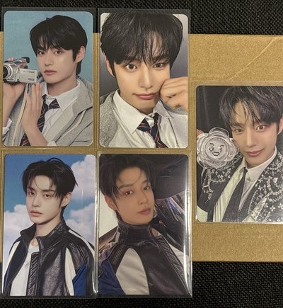 💙JIWOONG 巡演卡包卡/滿額卡