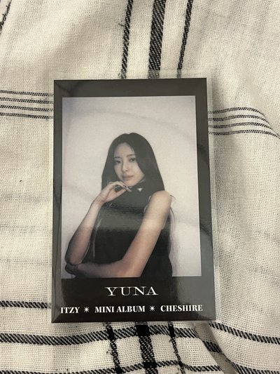 YUNA CHESHIRE SW 預售特典 拍立得