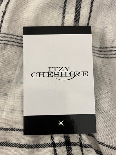 YUNA CHESHIRE SW 預售特典 拍立得