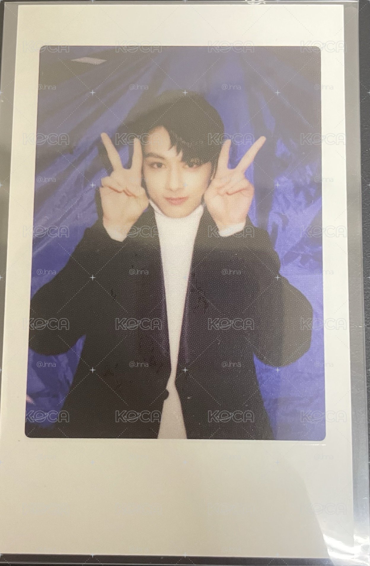 2017 SEVENTEEN in CARATLAND 鐵盒小卡 俊