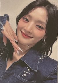 正規二 yzy 特典卡 