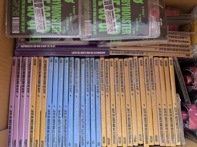 現貨｜迷二we go up單封