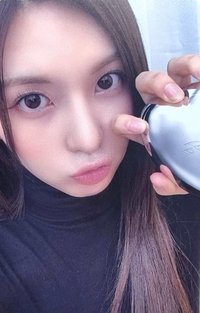 代言卡 ReFa愛心梳