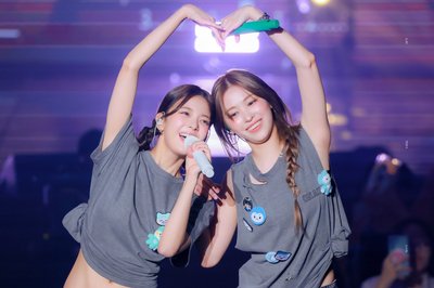 ITZY 粒留簽售卡