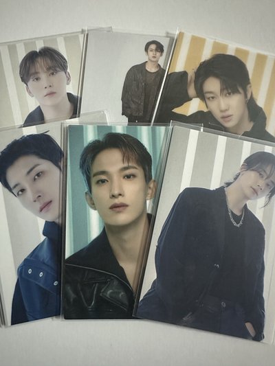 Seventeen 隨機卡包卡
