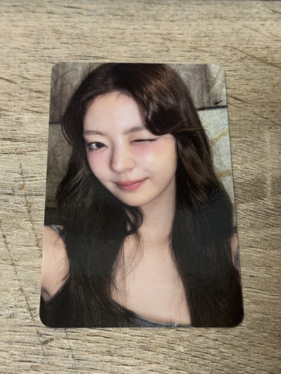 ITZY Tunnel Vision Box 預購禮 雙面小卡 粒 Lia 專卡