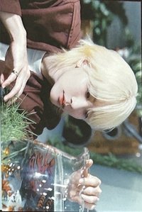 消費期限 塔店 海報 