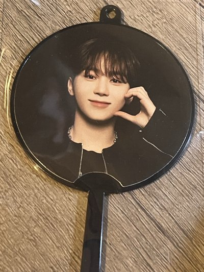 勳生日禮盒Ver.4 全新未拆 & 榮2024Home卡套含卡 & 寛小黑扇 一起不拆出 