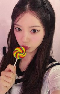 bomb yzy 5.0 幸運卡 