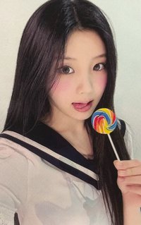 bomb yzy 5.0 幸運卡 