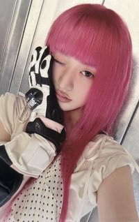 NOT CUTE ANYMORE wvs 快閃店 周邊 滿額卡 