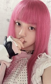 NOT CUTE ANYMORE 環球 預售 特典卡 