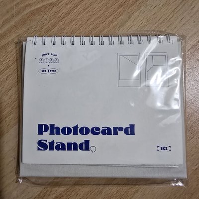 Stray Kids 2022 SEASON'S GREETINGS'ROOM,mates'桌曆／小桌曆／桌上型卡冊