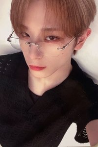 I ONE k4 預售 特典卡 文青風