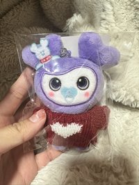 Renesmee（目前競標衣服為M號