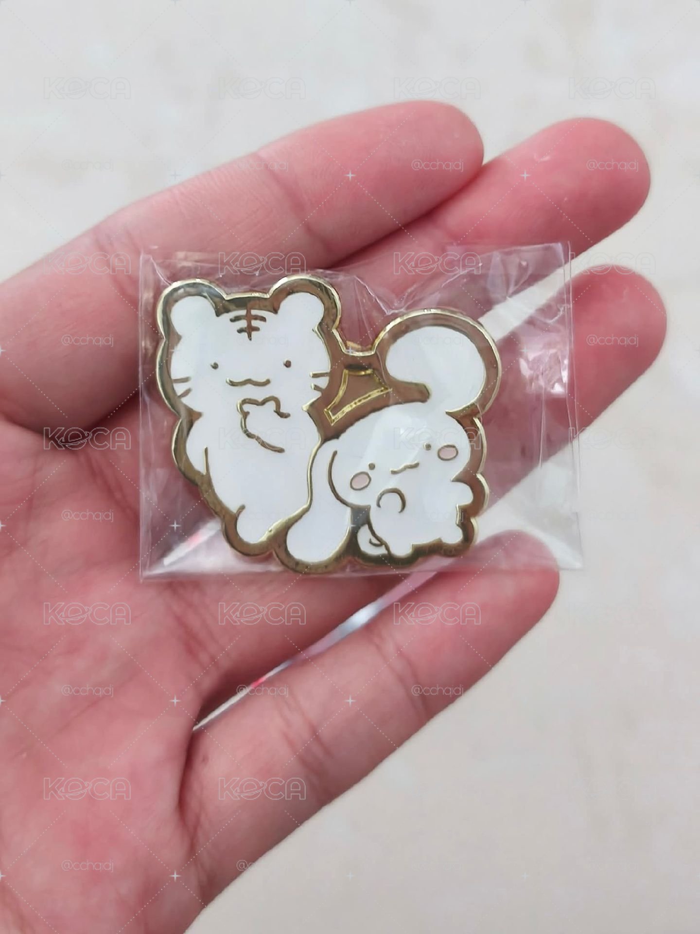 三麗鷗×小白虎 聯名金屬徽章