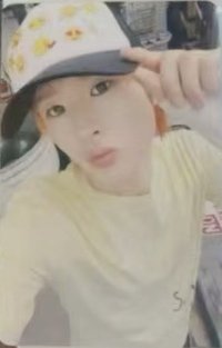 Play Hard yzy 心動ver. 特典卡 