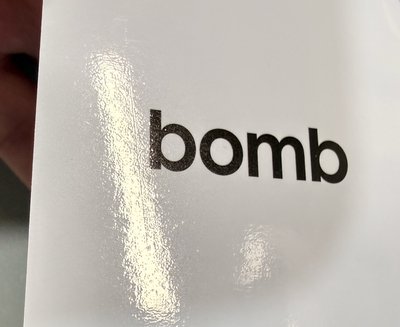 bomb 專卡彩羽
