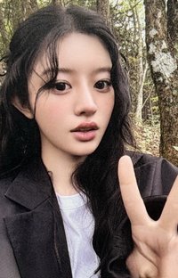 NOT CUTE ANYMORE yzy 2.0 幸運卡 