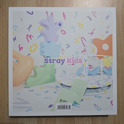 Stray Kids 2024 Air-Ful 日本年曆(零散內容物)