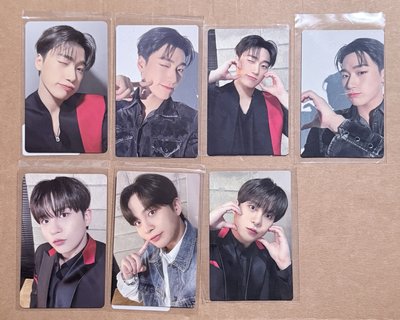 Not Okay  特典卡 / 專卡