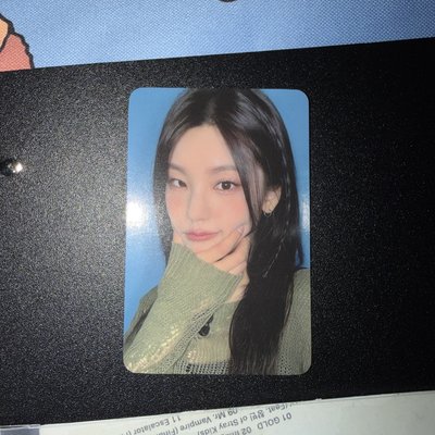 GOLD 星河預售 B 禮志 yeji 中背