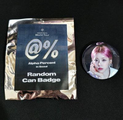 tripleS @% 首爾場成員徽章